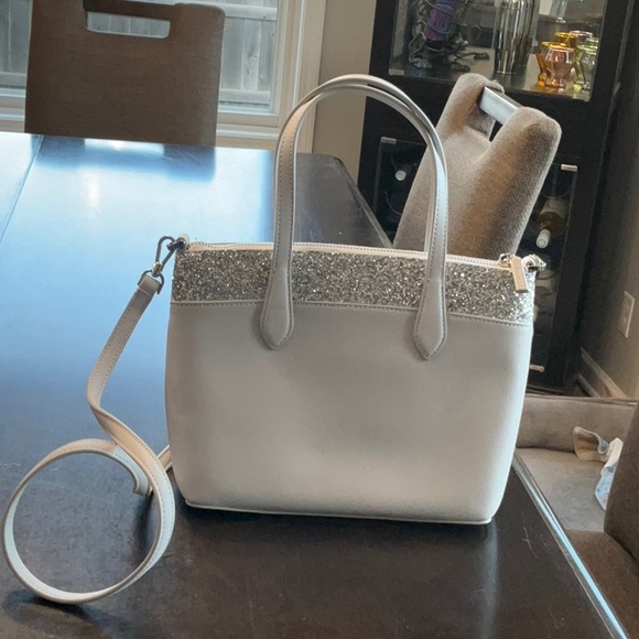 Very light silver Kate Spade bag - Picture 3 of 5